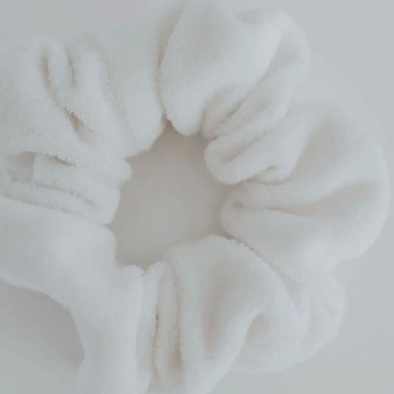 All-Day-Hold: Towel Scrunchies