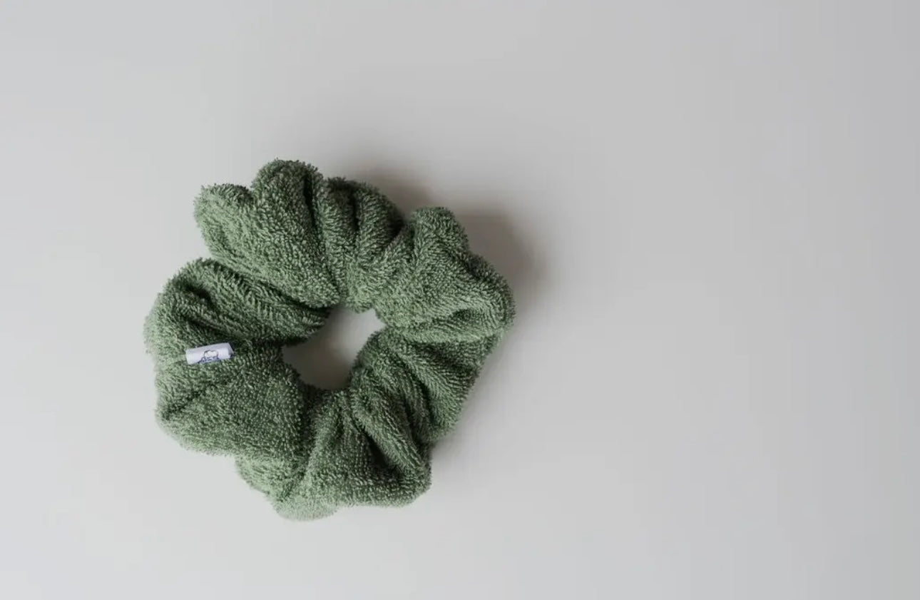 All-Day-Hold: Towel Scrunchies